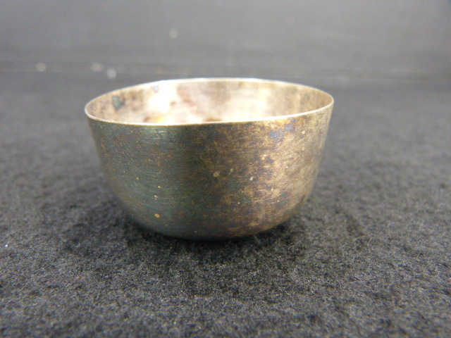 925純銀化妝杯總重124克 原文:純銀製 徳利 盃 総重量124g