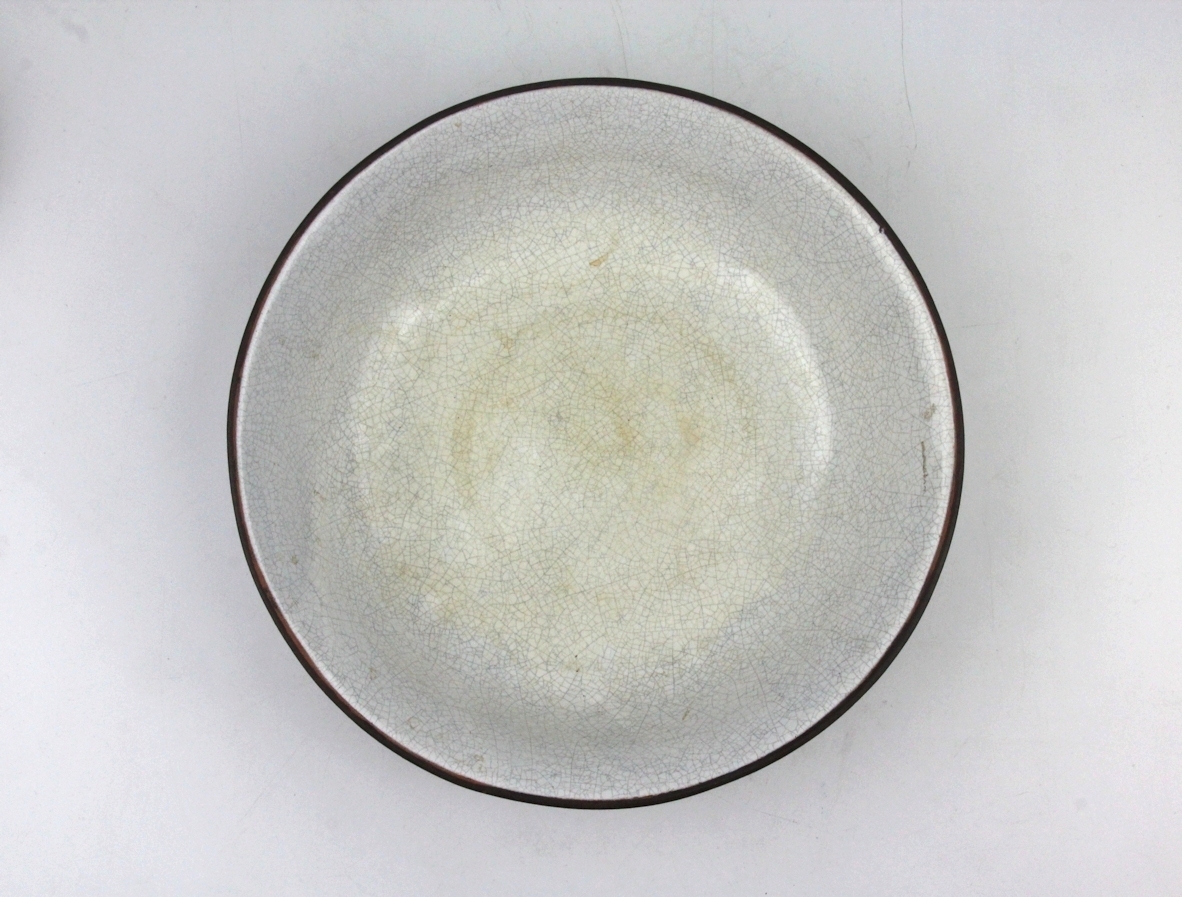 0871 時代物 大振り 漢詩刻白釉氷裂紋朱泥 高台 大皿 菓子器 名人刻 中国宜興 紫砂 茶道具 原文:0871 時代物 大振り 漢詩刻白釉氷裂紋朱泥 高台 大皿 菓子器 名人刻 中国宜興 紫砂 茶道具