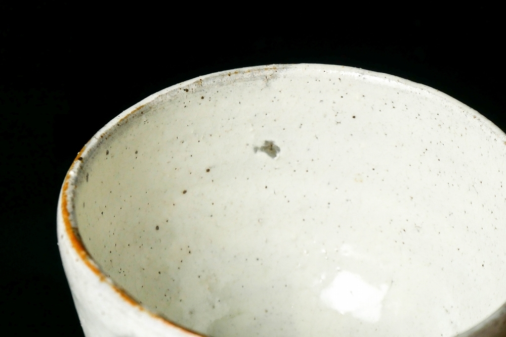 【幸福特別展】HidemasaTsujimura Shirou Tsukimura茶杯盒Hosokawa Keiho的保證茶道大師 原文:【幸 特別展】秀逸作辻村史朗造 粉吹 茶碗 共箱保証 茶道具 細川護熙の師