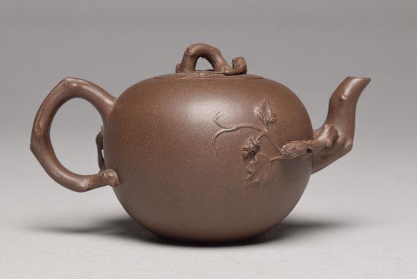 【 在款 葡萄 栗鼠文 紫砂壺 合箱 】 中國宜興 唐物 煎茶道具 茶具 朱泥 急須 原文:【 在款 葡萄 栗鼠文 紫砂壺 合箱 】 中國宜興 唐物 煎茶道具 茶具 朱泥 急須