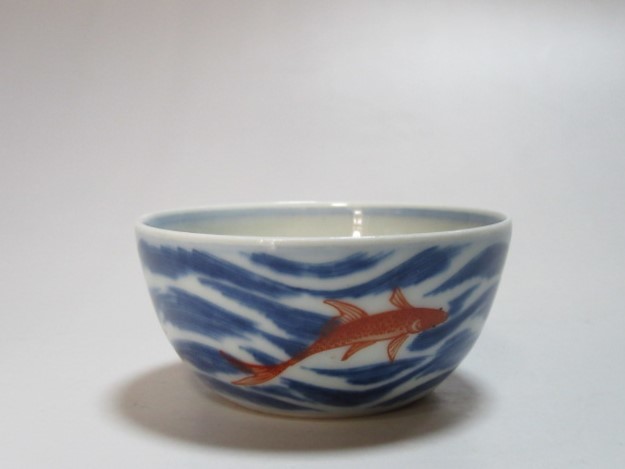 唐物染付 赤絵 魚図 盃 大清康煕年製 二重丸銘 中国古玩 b91 原文:唐物染付 赤絵 魚図 盃 大清康煕年製 二重丸銘 中国古玩 b91