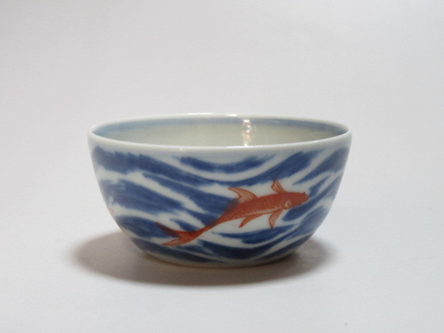 唐物染付 赤絵 魚図 盃 大清康煕年製 二重丸銘 中国古玩 b91 原文:唐物染付 赤絵 魚図 盃 大清康煕年製 二重丸銘 中国古玩 b91