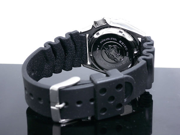     原文:1円～セイコー SEIKO ダイバーズ ブラックボーイ 自動巻き 日本製 腕時計