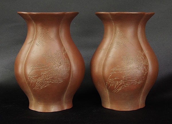 【takekore】在銘 漢詩山水彫 朱泥花瓶一双 花入 花器 hr04 原文:【takekore】在銘 漢詩山水彫 朱泥花瓶一双 花入 花器 hr04