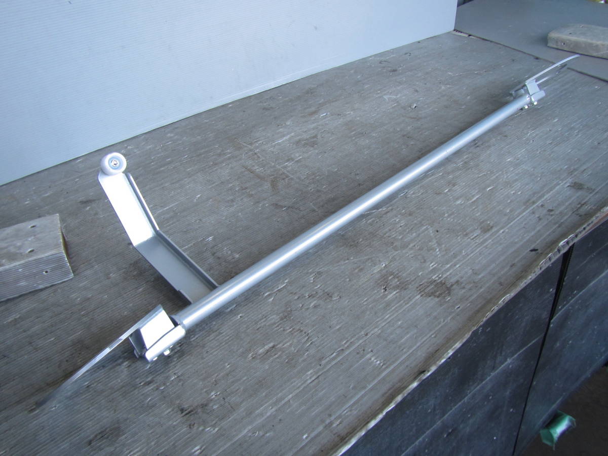 H18大眾捷達1 KAXX 2.0 T右H岡山塔桿前鋼帶主止動器/ 16【C1022TD - 2】 原文:H18年 VW ジェッタ 1KAXX 2.0T 右H オクヤマ タワーバー フロント スチール マスターストッパー付 /16【C1022TD-2】