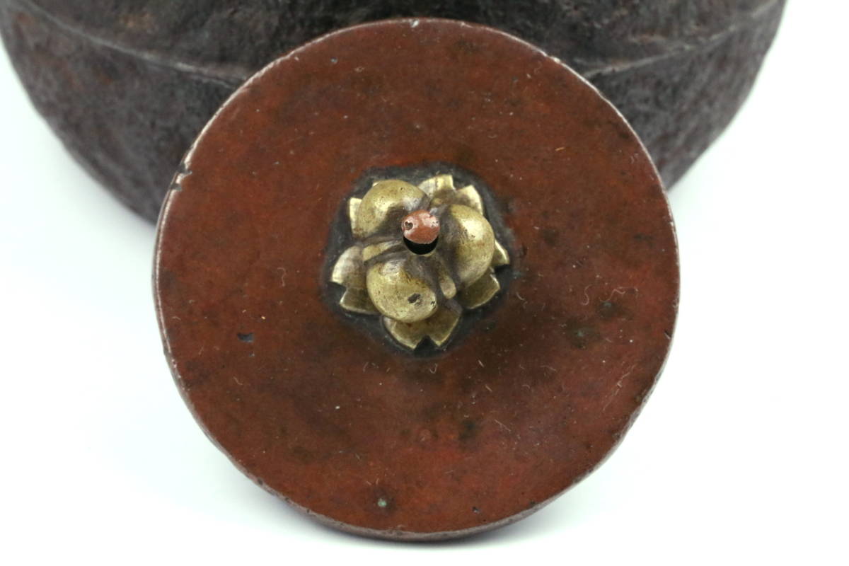 【春】金寿堂造岩肌地紋豆鉄瓶 共箱 K-20    原文:【春】金寿堂造岩肌地紋豆鉄瓶 共箱 K-20