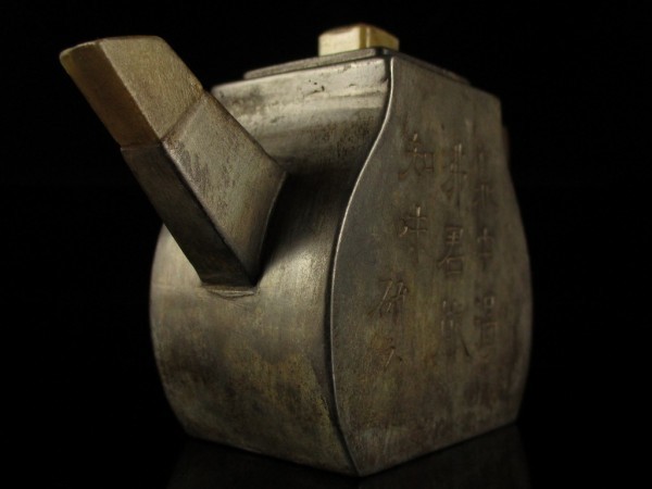 煎茶道具 中国 錫製 玉/口 唐木/提手 漢詩彫 在銘 朱泥/錫 急須 約489g sd02 原文:煎茶道具 中国 錫製 玉/口 唐木/提手 漢詩彫 在銘 朱泥/錫 急須 約489g sd02