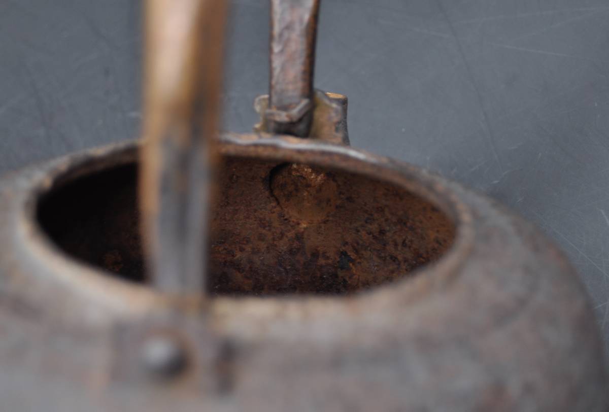     原文:金寿堂造 銅弦 砲口鉄瓶 銅蓋 在銘 時代煎茶道具 鉄壺 湯沸 YK18026