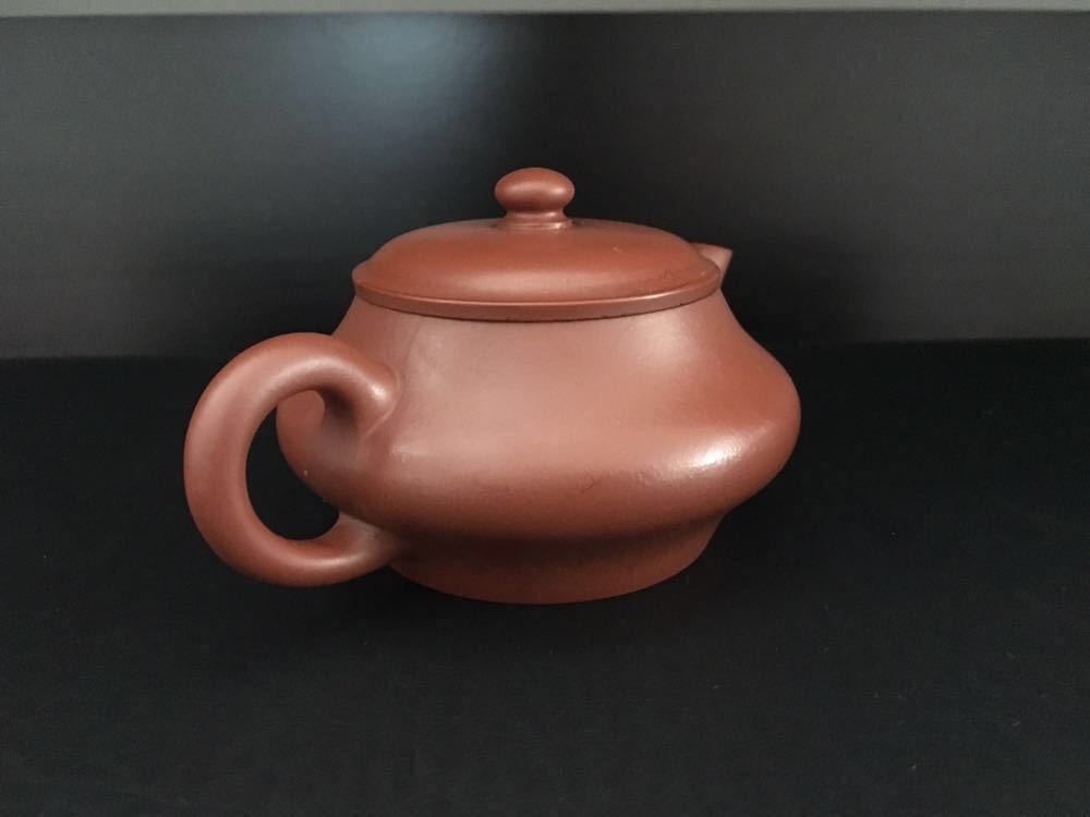 原文:【鳳】中国 宜興紫砂 朱泥 急須 茶壺 在銘 唐物 古玩 時代物 単穴