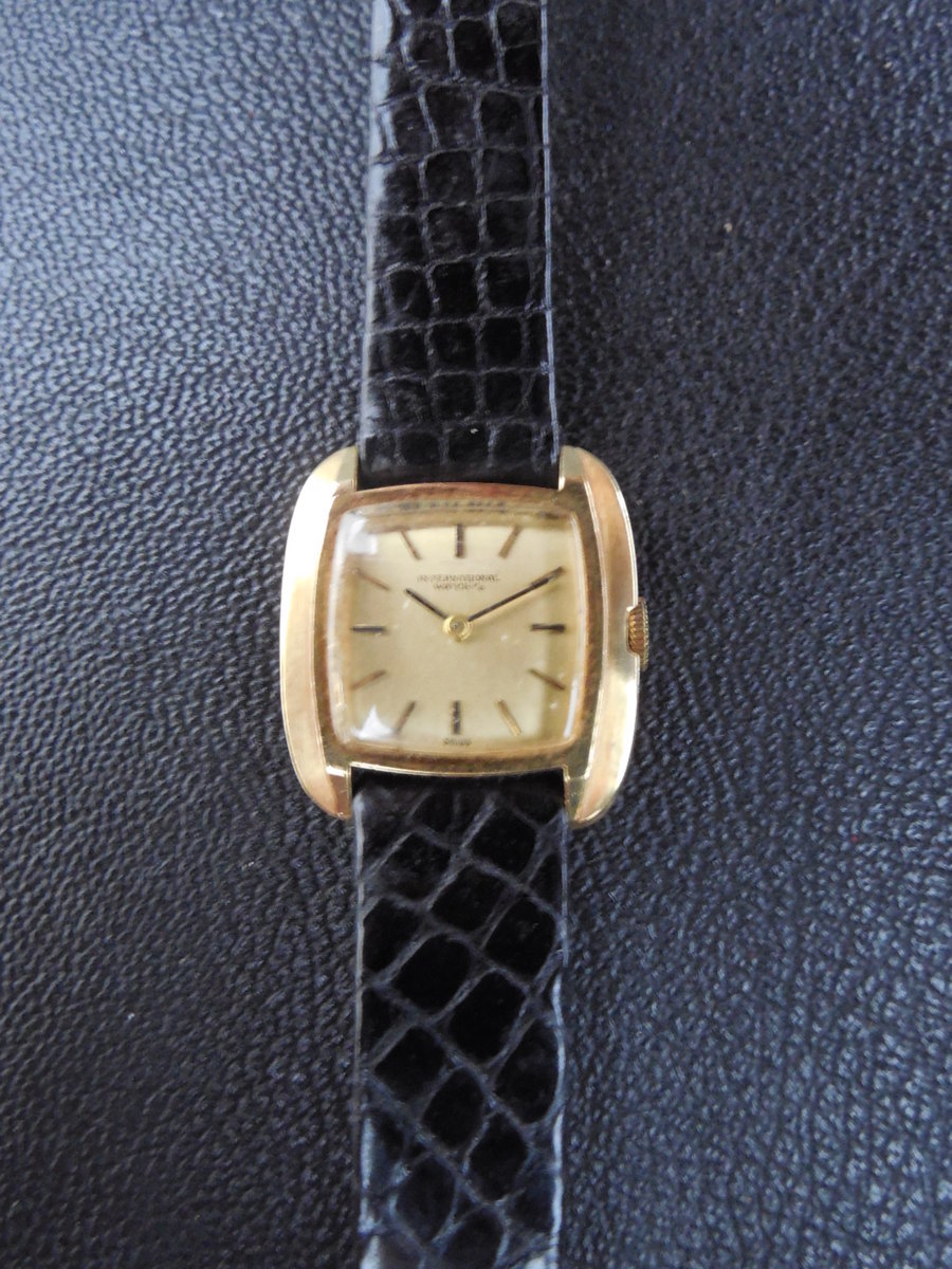 IWC★18K刻印・レディースウォッチ★手巻・動作中・鑑定済★H2384