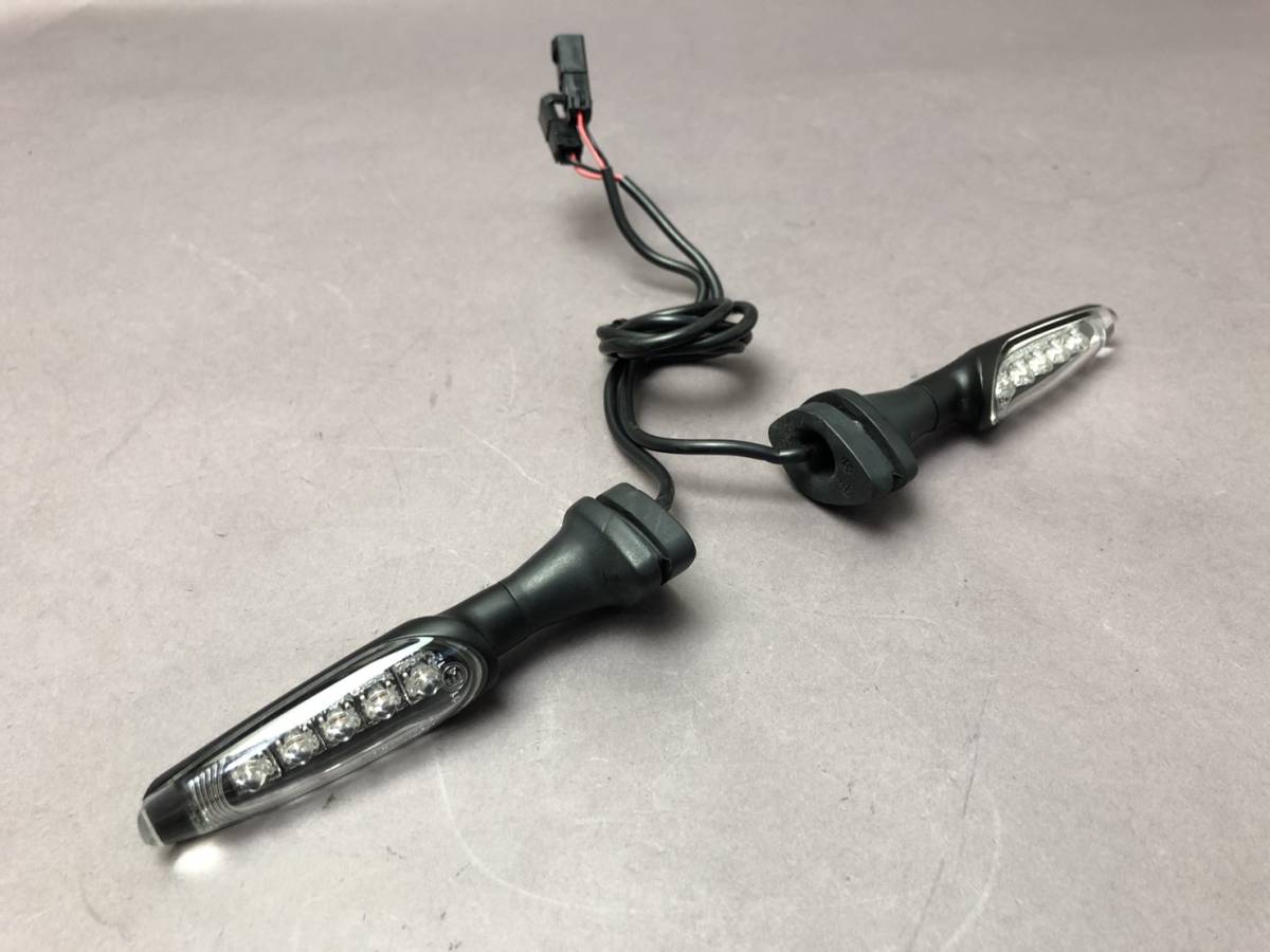 B26 売切り! 美品 899 959 1199 1299 V4 M1200 M821 M797 ハイパーモタード LED ウインカー
