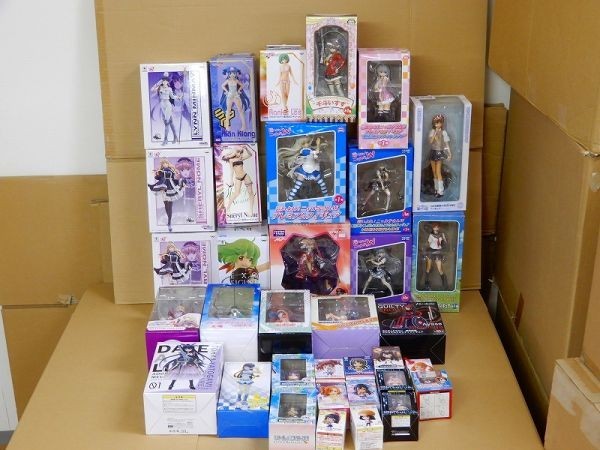 未開封含む フィギュア マクロスF シェリル・ノーム 化物語 這いよれ! ニャル子さん ラブライブ アイマス 艦これ 他 大量セット A0815-6