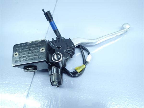 βO19 ヤマハ マジェスティS XC155 SG28J (H28年式) 純正 フロントブレーキマスターシリンダー 固着無し!レバー・タンク削れ!